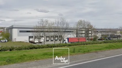 Surface logistique à louer en Occitanie ! - Offre immobilière - Arthur Loyd