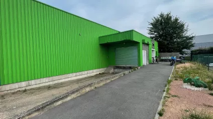 Entrepôts à louer à VAL DE REUIL 27100 - Offre immobilière - Arthur Loyd