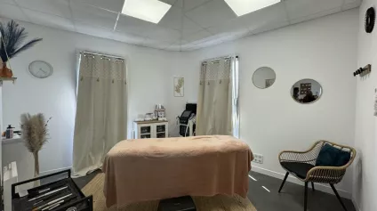 CHAMBRAY LES TOURS ZONE DE LA VRILLONNERIE BUREAUX A LOUER 170 M² AXE PASSANT - Offre immobilière - Arthur Loyd