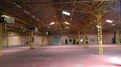 A LOUER - LOCAUX D'ACTIVITÉ - 4910 M2 - SAINT-QUENTIN - Offre immobilière - Arthur Loyd