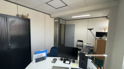 A LOUER BUREAUX 63 M2 COMPIEGNE - ZAC DE MERCIÈRES - Offre immobilière - Arthur Loyd