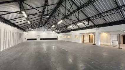 Local d'activité 685m² Amiens proche centre - Offre immobilière - Arthur Loyd