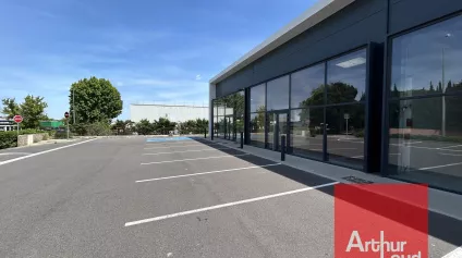 Commerces à louer - Perpignan - 600 m2 divisibles - Offre immobilière - Arthur Loyd
