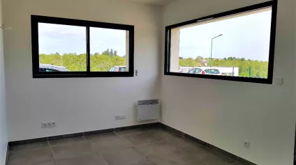 SAINT GEORGES LES BX - BUREAU A LOUER DE 12m² ET ESPACES PARTAGES - Offre immobilière - Arthur Loyd