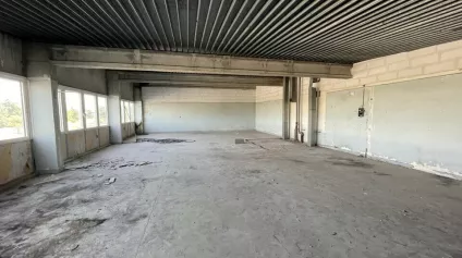 PLATEAU DE 200m² DE BUREAUX NEUFS A LOUER SUR CHATELLERAULT NORD - Offre immobilière - Arthur Loyd