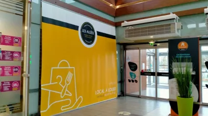 A LOUER CELLULE COMMERCIALE AU SEIN DE LA GALERIE AUCHAN CHATELLERAULT SUD (86) - Offre immobilière - Arthur Loyd