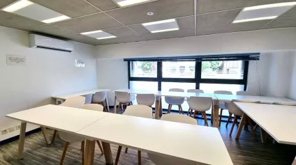 POITIERS BUREAUX OU CENTRE DE FORMATION A VENDRE DE 590M² SECTEUR GARE - CENTRE VILLE - Offre immobilière - Arthur Loyd