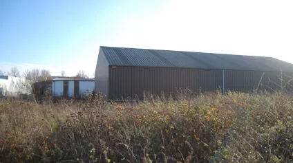LOCAUX A LOUER - 780 m2 - ZAC LA VALLÉE - SAINT-QUENTIN - Offre immobilière - Arthur Loyd
