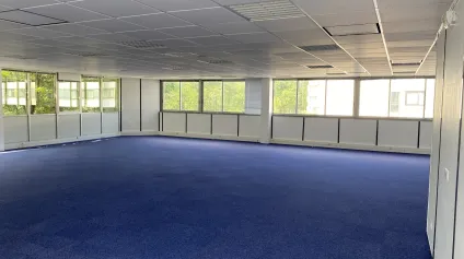 Bureaux en location à Mérignac avec stationnement dans le parc Cadera Sud - Offre immobilière - Arthur Loyd