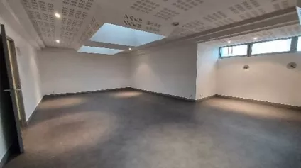 Bureaux à louer proche rocade à Artigues-Près-Bordeaux - Offre immobilière - Arthur Loyd