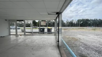 Locaux commerciaux à louer à VERNEUIL SUR AVRE 27130 - Offre immobilière - Arthur Loyd