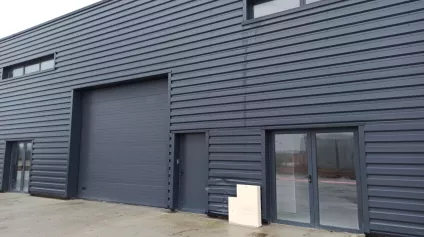 Locaux d'activité à louer à MAGNY EN VEXIN 95420 - Offre immobilière - Arthur Loyd