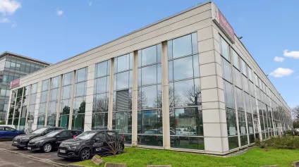 Parc Nanterre-Seine - Locaux de bureaux et d'activité à louer - Proximité A86 et T2 - Offre immobilière - Arthur Loyd
