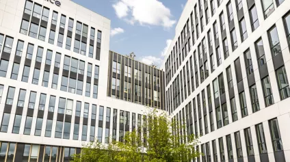 Bureaux rénovés avec jardin, à louer à Colombes - Offre immobilière - Arthur Loyd