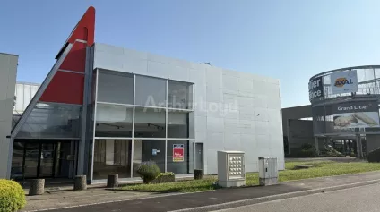 LOCAL COMMERCIAL à LOUER de 830 m² - Offre immobilière - Arthur Loyd