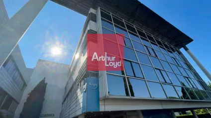 Local professionnel Nîmes - Valmédica : Bureaux 70 m² climatisés PMR, idéal professions médicales/tertiaires - A vendre - Offre immobilière - Arthur Loyd