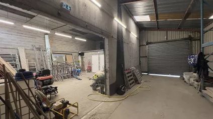 Local d'activité à louer Ingre Saint Jean de la Ruelle 150 m2 - Offre immobilière - Arthur Loyd