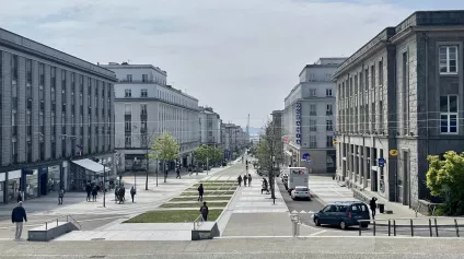 A VENDRE - IMMEUBLE DE BUREAUX 600 M² - PROCHE SIAM - Offre immobilière - Arthur Loyd