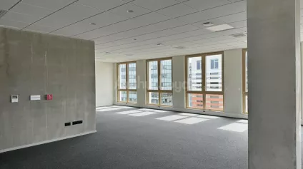 BUREAUX à LOUER de 1567 m² - Offre immobilière - Arthur Loyd