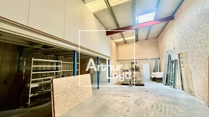 Local d'activité avec bureaux à louer Montpellier - Zone Tournezy - Emplacement stratégique - Offre immobilière - Arthur Loyd