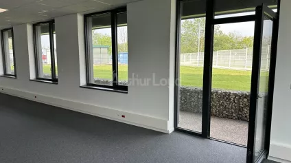 BUREAUX à LOUER de 353 m² - Offre immobilière - Arthur Loyd