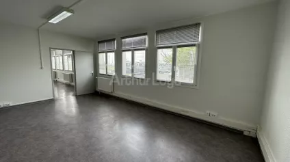 BUREAUX à LOUER de 211.46 m² - Offre immobilière - Arthur Loyd