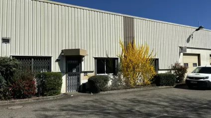 LOCAL D'ACTIVITE - ENTREPOT à LOUER de 320 m² - Offre immobilière - Arthur Loyd
