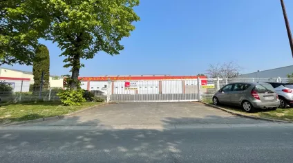 A LOUER - LOCAUX D'ACTIVITÉ - 1 660 m2 DIVISIBLE - SAINT-QUENTIN : - Offre immobilière - Arthur Loyd