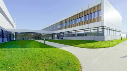 ESTHER Local d'activité Limoges 2950 m2 avec salle blanche - Offre immobilière - Arthur Loyd