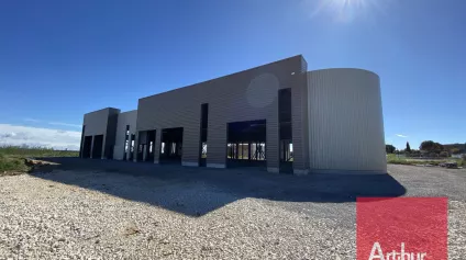 Locaux d'activité neufs en VEFA à louer - Programme divisible dès 108 m² - Accessibilité et prestations professionnelles à Montpellier - Offre immobilière - Arthur Loyd