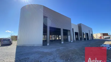 Locaux d'activite neufs a louer a Saint Georges d'Orques acces facilite - Offre immobilière - Arthur Loyd