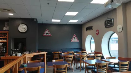 FONDS DE COMMERCE A VENDRE 120 M² BRASSERIE CENTRE COMMERCIAL LAMBALLE - Offre immobilière - Arthur Loyd