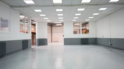 LOCAL ACTIVITE 490 M² CHAPTAL SAINT BRIEUC - Offre immobilière - Arthur Loyd