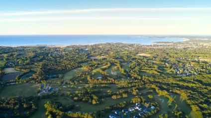 Terrains à vendre à Clohars Fouesnant idéal pour activités d'artisans - Offre immobilière - Arthur Loyd