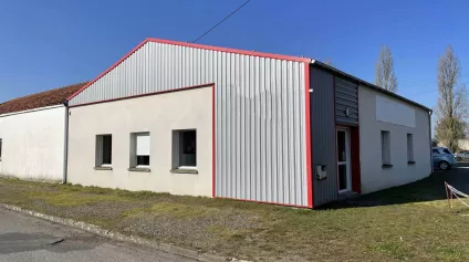 A LOUER - BATIMENT ACTIVITE - STOCKAGE -ST PHILBERT - Offre immobilière - Arthur Loyd