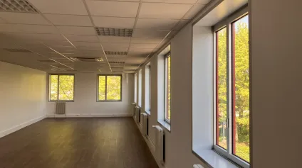 En location, Bureaux climatisés 475 m² divisibles - Paris Nord 2 Villepinte - Proche centre commercial - Offre immobilière - Arthur Loyd