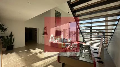 Bureaux et entrepôt Le Passage 708 m2 - Offre immobilière - Arthur Loyd