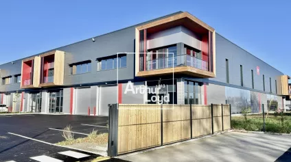 LOCAUX D'ACTIVITE NEUFS A LOUER FENOUILLET TOULOUSE NORD - Offre immobilière - Arthur Loyd