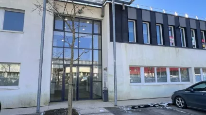 BUREAUX A LA LOCATION AU PARC VALMY - Offre immobilière - Arthur Loyd