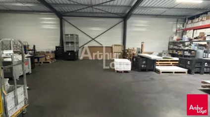 CONTRES - LOCATION LOCAL D'ACTIVITE DE 300 M² - ZONE INDUSTRIELLE - Offre immobilière - Arthur Loyd