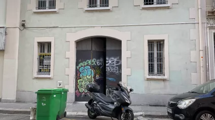 LOCAL STOCKAGE PETITE LOGISTIQUE CENTRE VILLE GRENOBLE - Offre immobilière - Arthur Loyd