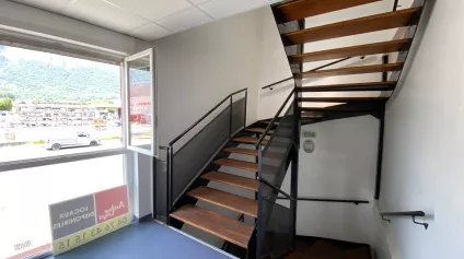 BUREAUX A LOUER - CROLLES - Offre immobilière - Arthur Loyd