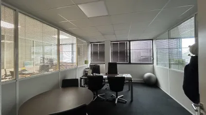 Plateaux de bureaux à louer à Villenave-d'Ornon avec parkings inclus - Offre immobilière - Arthur Loyd