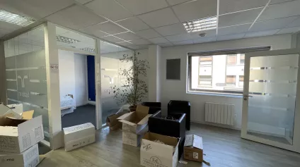 BUREAUX A LOUER DANS LE CENTRE DE BETHUNE - Offre immobilière - Arthur Loyd