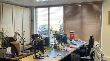 BUREAUX À LA LOCATION-330 M²-VERTOU PROCHE PÉRIPHÉRIQUE - Offre immobilière - Arthur Loyd