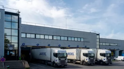 A louer locaux d'activité 13 393 m² divisibles au Bourget - Bâtiment indépendant avec 38 quais - logistique du dernier kilomètre - Offre immobilière - Arthur Loyd