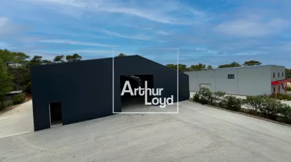 Entrepôt à louer 660 m² avec bureaux et accès poids lourds - Gard / Nîmes-Alès - Offre immobilière - Arthur Loyd