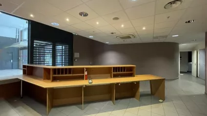 À VENDRE  LE HAVRE - NORD - CELLULE COMMERCIALE - 290 m² - PMR - Offre immobilière - Arthur Loyd