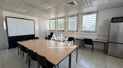 Bureaux lumineux de 260 m2 aménagés à Perpignan - Offre immobilière - Arthur Loyd