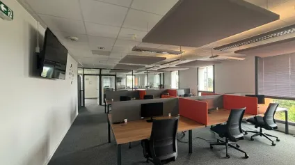 À LOUER  BUREAUX 140 m² AVEC TERRASSE  LA ROCHE-SUR-YON - Offre immobilière - Arthur Loyd